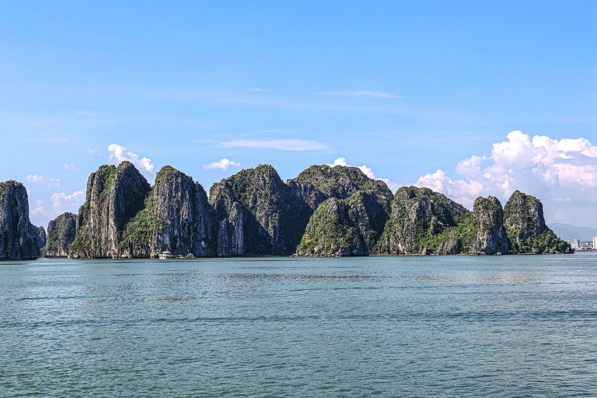 Ambassador Signature Cruise - Lan Ha Bay & Cat Ba
