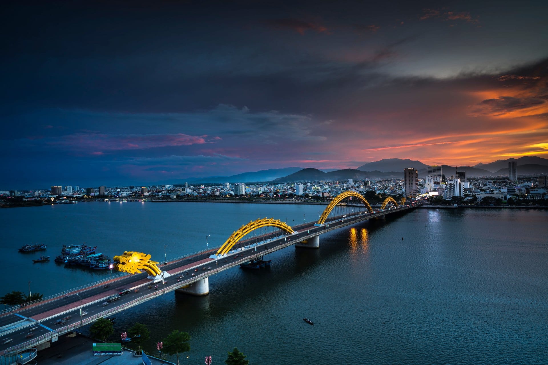 Vietnam Top Highlights - 13 Days