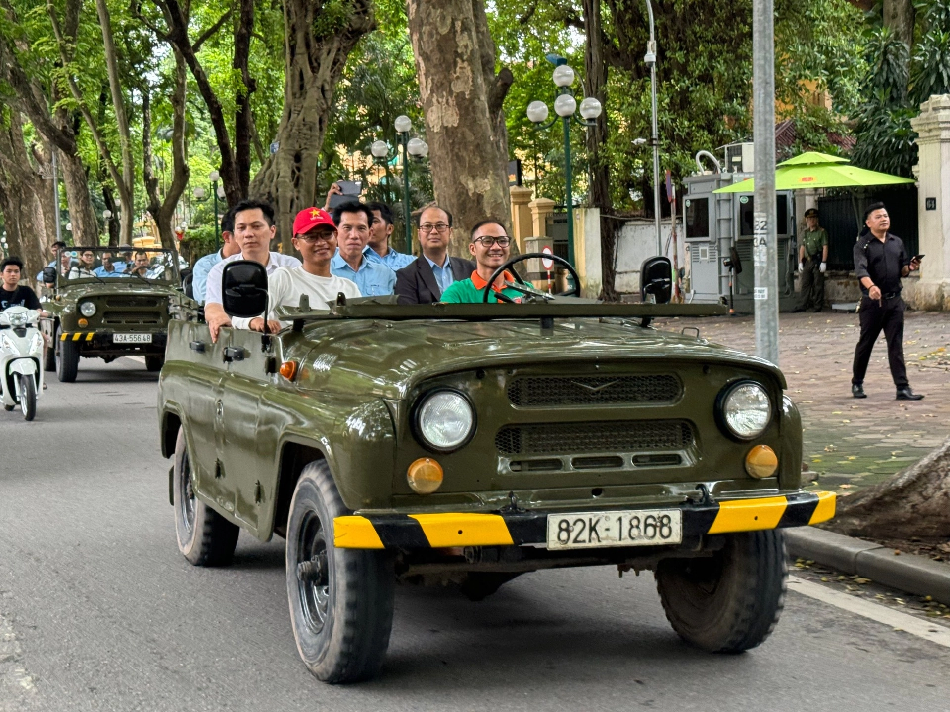 Hanoi Half Day Jeep Tour