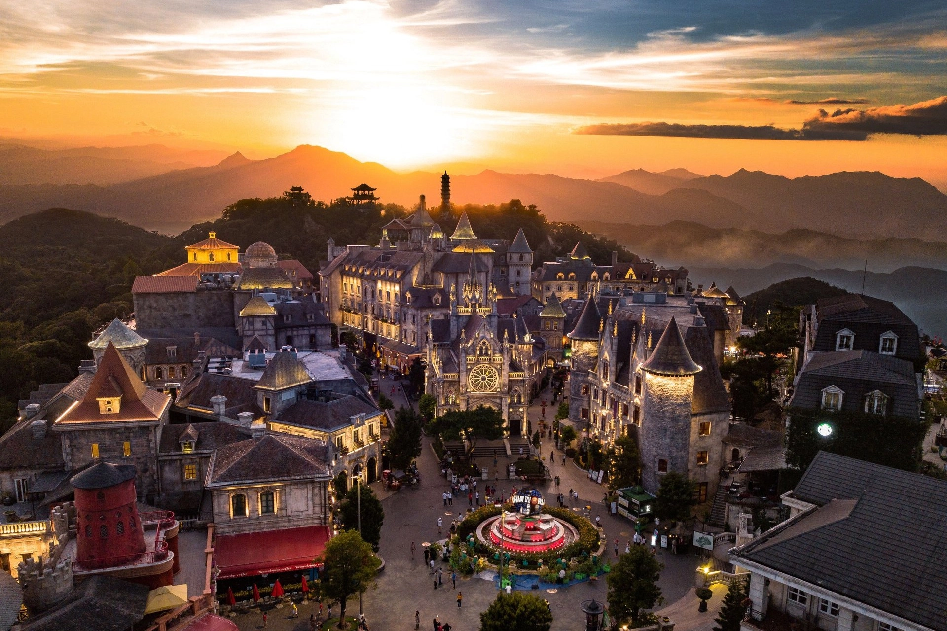 Vietnam Express Tour-da-nang-11