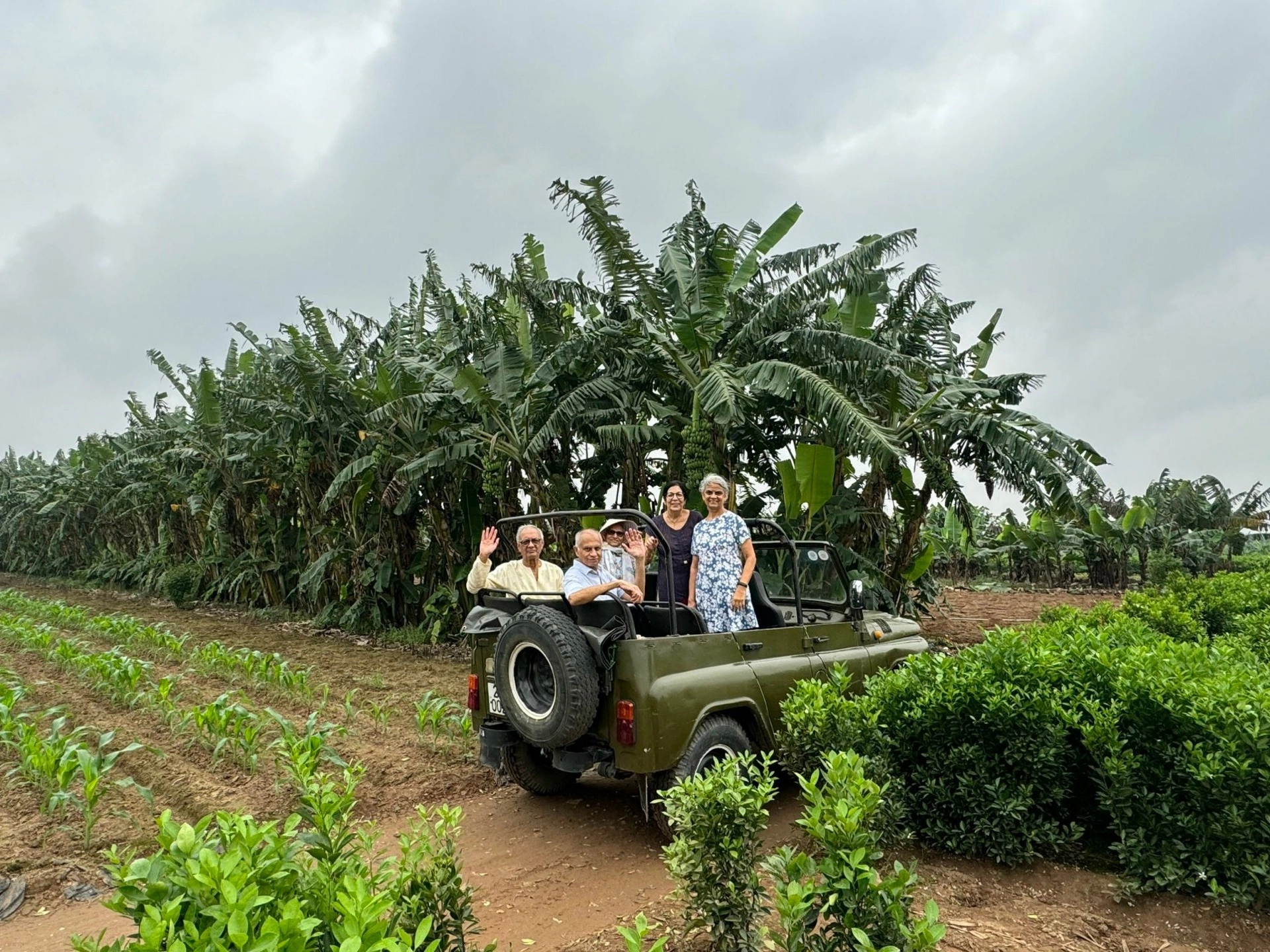 Vietnam Express Tour-hanoi-jeep-tour-36