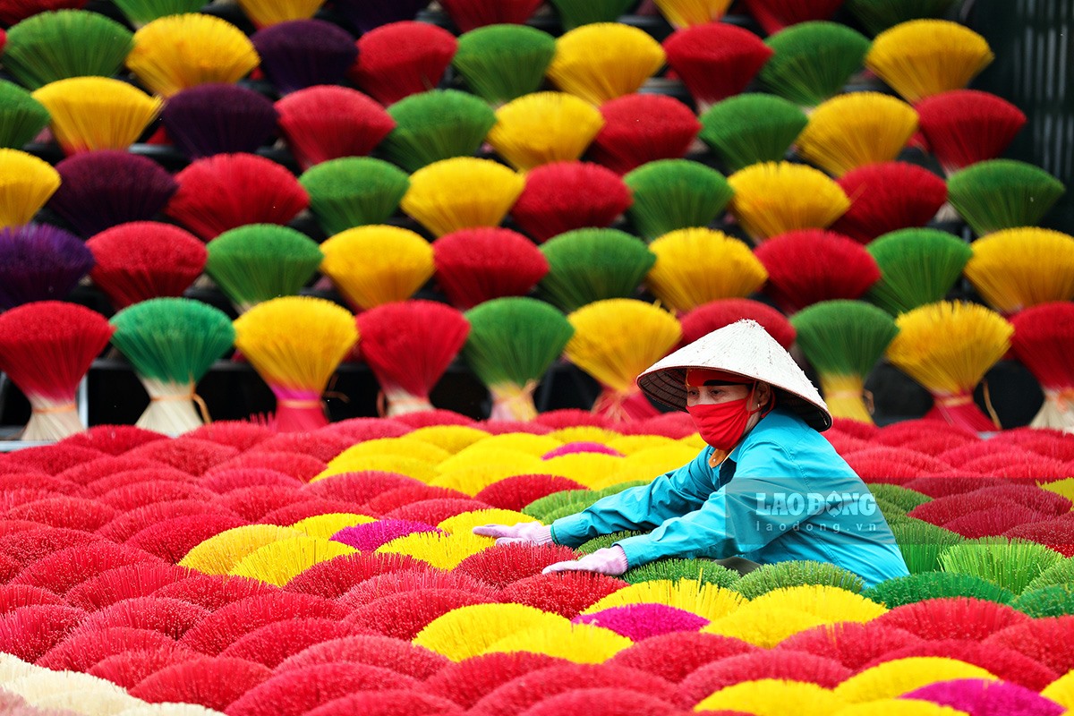 Hanoi Incense & Hat Village Half-Day Tour