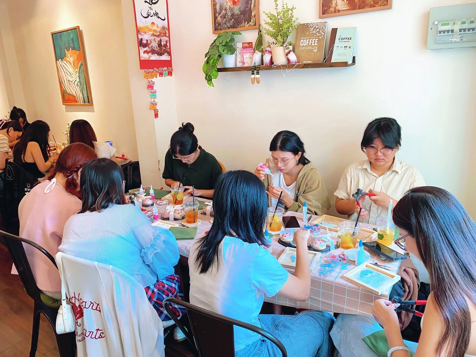 Vietnam Express Tour-saigon-workshop-02